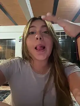 Emiily joee  online show from 04-04-26, 01:01