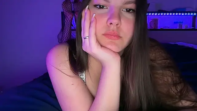 yourmila1 online show from 04-16-26, 11:07