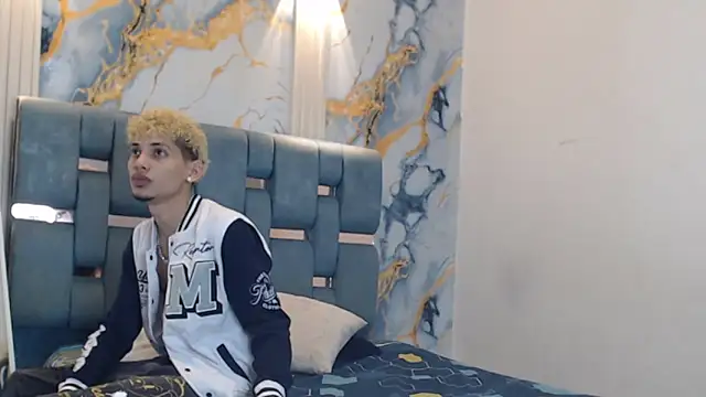 YOUNG BOYS HELL online show from 06-29-26, 01:56