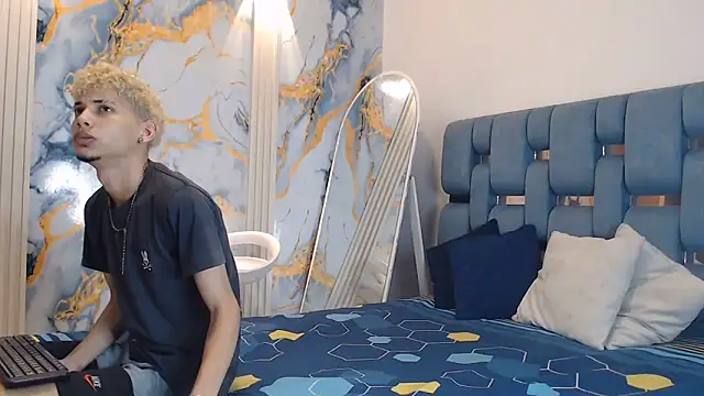 YOUNG BOYS HELL online show from 05-24-26, 01:16