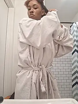 Cinnamonbunn online show from 02-20-26, 08:11