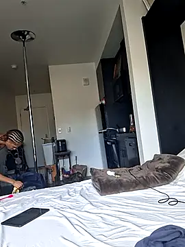 Cinnamonbunn online show from 03-16-26, 09:17