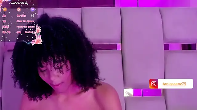 Snapshot of Tania_Saen chatting on 02-21-26, 06:54 Tania Saen online show from 02-21-26, 06:54