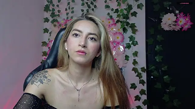 Mis Cersi online show from 05-22-26, 08:40