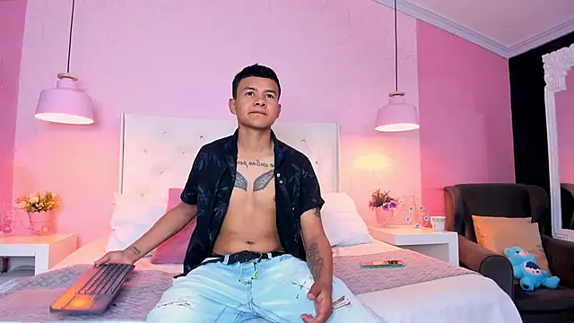 TylerGandi online show from 02-26-26, 08:09