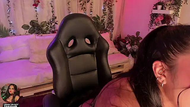 Snapshot of cata_desire chatting on 02-26-26, 08:53 cata desire online show from 02-26-26, 08:53