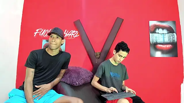 Snapshot of GREEN_BOYS chatting on 02-24-26, 07:31 GREEN BOYS online show from 02-24-26, 07:31