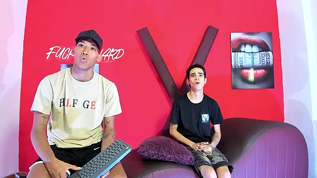 GREEN BOYS online show from 03-13-26, 07:24