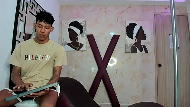 GREEN BOYS online show from 03-27-26, 01:25