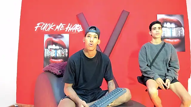 Snapshot of GREEN_BOYS chatting on 02-21-26, 07:32 GREEN BOYS online show from 02-21-26, 07:32