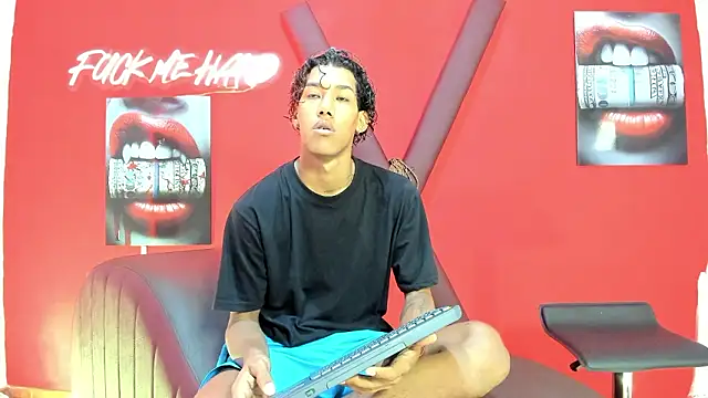 Snapshot of GREEN_BOYS chatting on 02-19-26, 07:27 GREEN BOYS online show from 02-19-26, 07:27