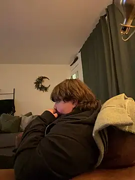 Snapshot of plushietoy chatting on 02-26-26, 02:55 plushietoy online show from 02-26-26, 02:55