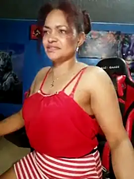 Snapshot of Helensex1 chatting on 02-17-26, 12:30 Helensex1 online show from 02-17-26, 12:30