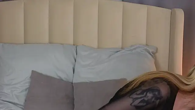 AlyssFrost online show from 07-12-26, 02:01