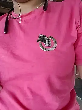 Snapshot of taniya0 chatting on 02-21-26, 12:18 taniya0 online show from 02-21-26, 12:18