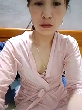 Snapshot of Thobaby112 chatting on 05-26-26, 01:42 Thobaby112 online show from 05-26-26, 01:42
