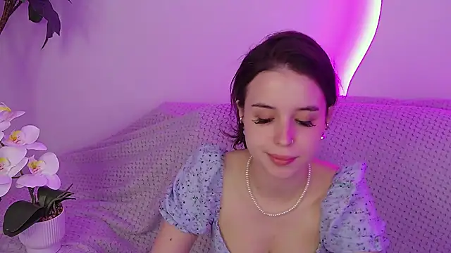Snapshot of LanaLedger chatting on 05-10-26, 10:52 LanaLedger online show from 05-10-26, 10:52