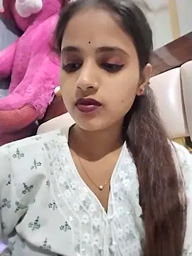 samayra1144 online show from 04-12-26, 07:39