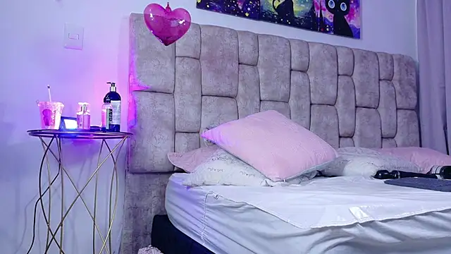 MiiaBlumm  online show from 02-24-26, 11:27