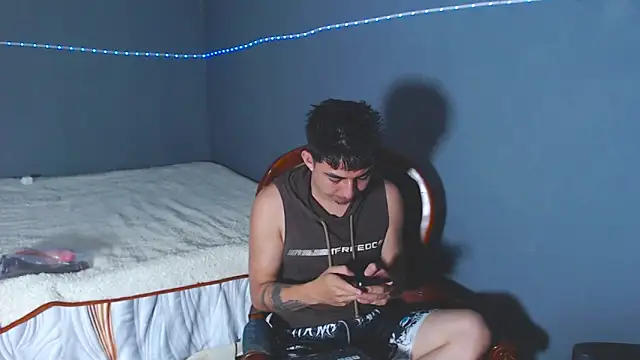 Snapshot of polloCol4U chatting on 02-27-26, 09:03 polloCol4U online show from 02-27-26, 09:03