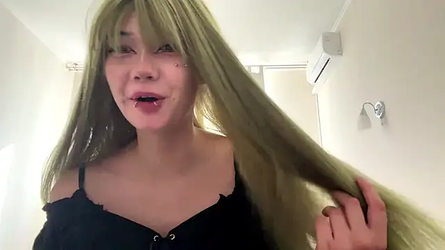 BarbaraJess online show from 03-11-26, 08:19