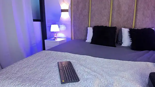 PerlaRogerss  online show from 02-19-26, 11:29