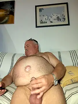 Snapshot of bylytom27 chatting on 03-03-26, 02:07 bylytom27 online show from 03-03-26, 02:07