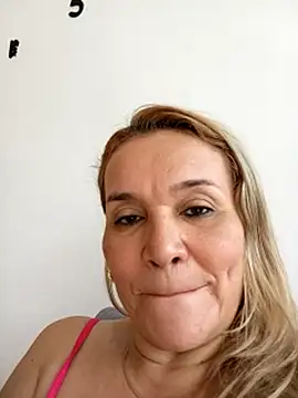 charlotte milf30 online show from 03-08-26, 02:31