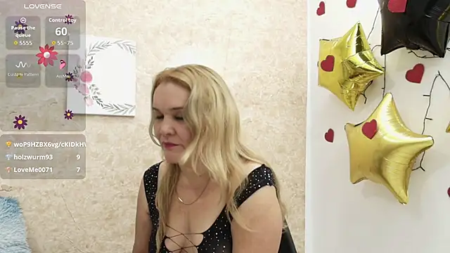 Snapshot of charlotte_milf30 chatting on 02-19-26, 08:28 charlotte milf30 online show from 02-19-26, 08:28