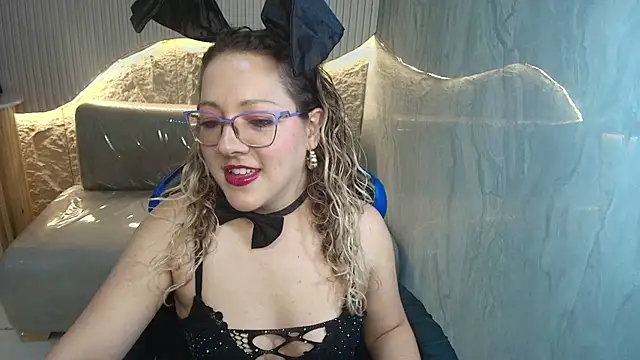 Rubia encantada r online show from 03-21-26, 08:02