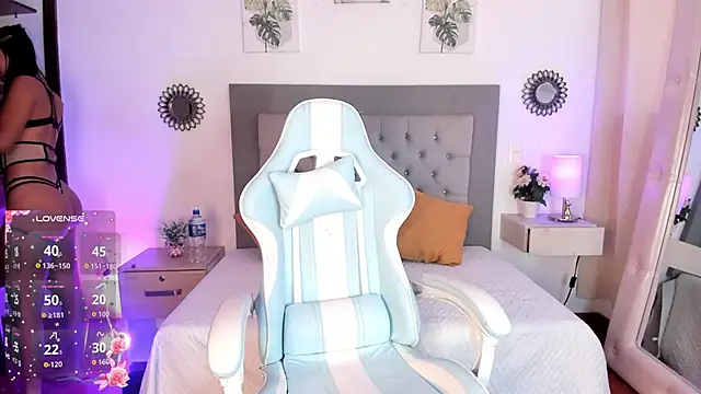 julietha Vega online show from 03-13-26, 06:24