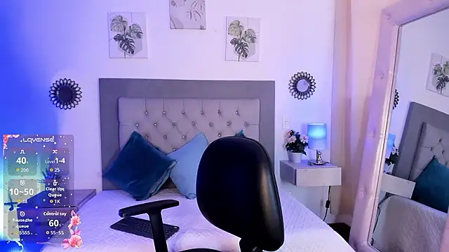 julietha Vega online show from 03-09-26, 06:22