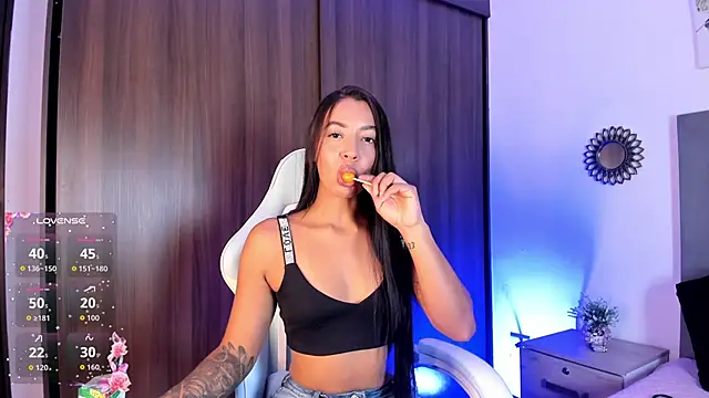 julietha Vega online show from 03-10-26, 06:23