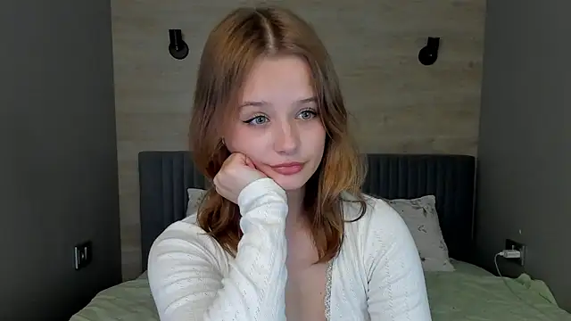 Snapshot of Mary_Phoenix chatting on 06-13-26, 09:02 Mary Phoenix online show from 06-13-26, 09:02