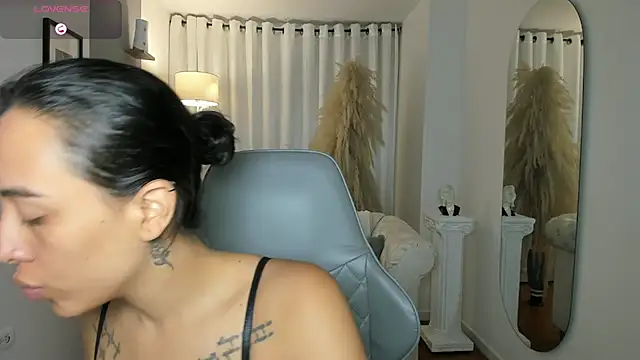 saori katsumi  online show from 04-08-26, 11:01