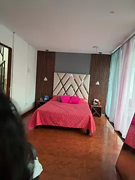 Luna rousse26 online show from 04-17-26, 12:19