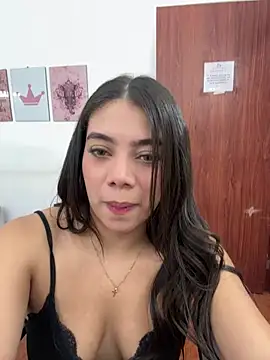 Luna rousse26 online show from 05-11-26, 01:01
