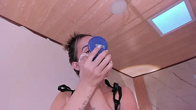 your whore Salome online show from 03-28-26, 07:04