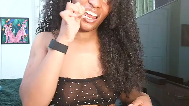 LanayaOnline online show from 04-15-26, 03:38