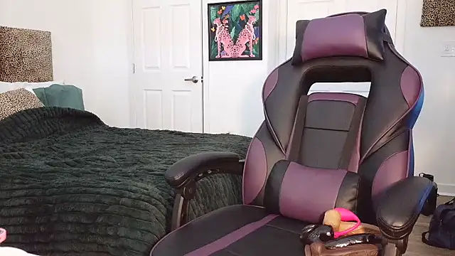 LanayaOnline online show from 04-11-26, 10:13