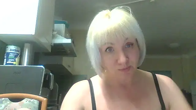 Snapshot of Alena1107 chatting on 03-02-26, 09:44 Alena1107 online show from 03-02-26, 09:44