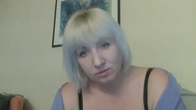 Snapshot of Alena1107 chatting on 02-19-26, 08:28 Alena1107 online show from 02-19-26, 08:28