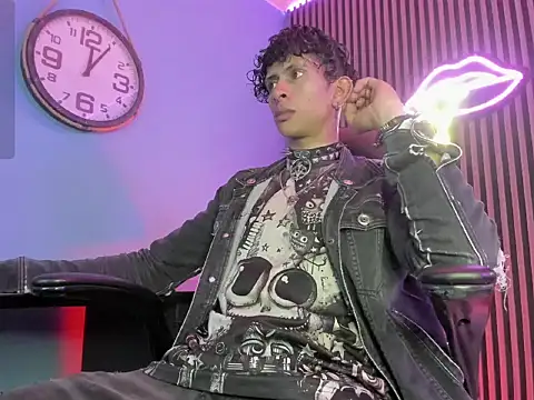 Maximoking26 online show from 03-07-26, 04:41