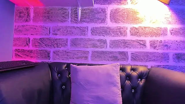 Snapshot of Maximoking26 chatting on 02-26-26, 04:23 Maximoking26 online show from 02-26-26, 04:23