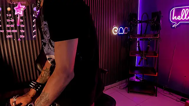 Maximoking26 online show from 04-12-26, 05:22