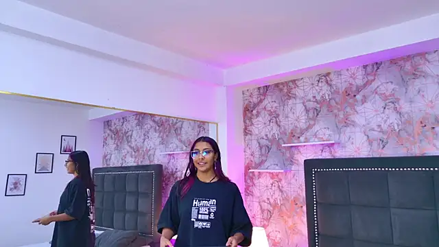 Snapshot of Raven_Gloomy chatting on 03-26-26, 12:25 Raven Gloomy online show from 03-26-26, 12:25