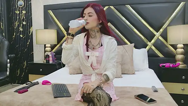 AntonellaEscudero online show from 03-10-26, 07:40