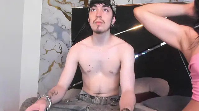 Couple In Heat online show from 03-16-26, 08:44