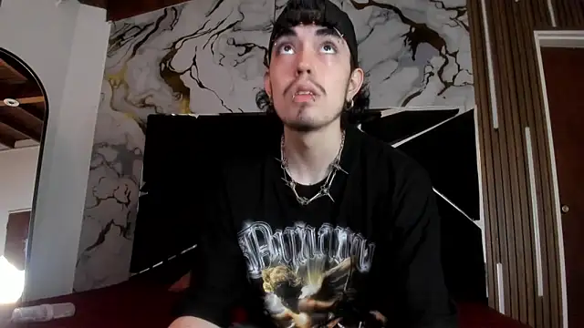 Snapshot of Couple_In_Heat chatting on 02-21-26, 07:38 Couple In Heat online show from 02-21-26, 07:38