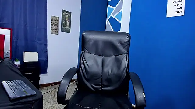 goodgirlxxl online show from 04-04-26, 12:39